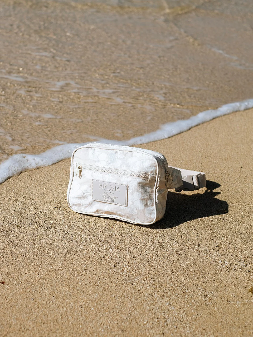 Aloha Collection Puakenikeni Distressed Hip Pack - Image 4