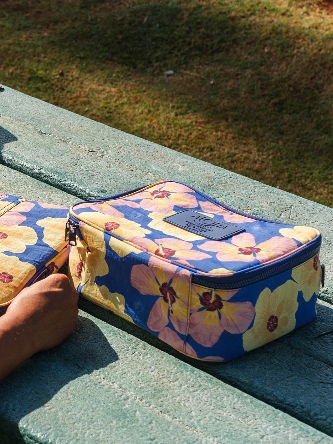 Aloha Collection Watercolor Hau Lunch Tote - Image 4