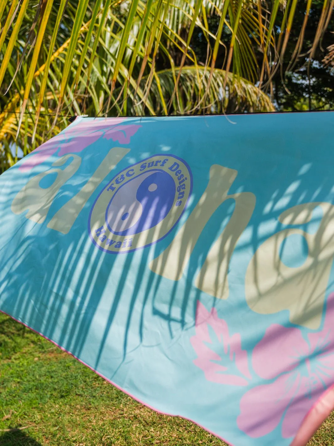 Hibiscus Band Microfiber Towel