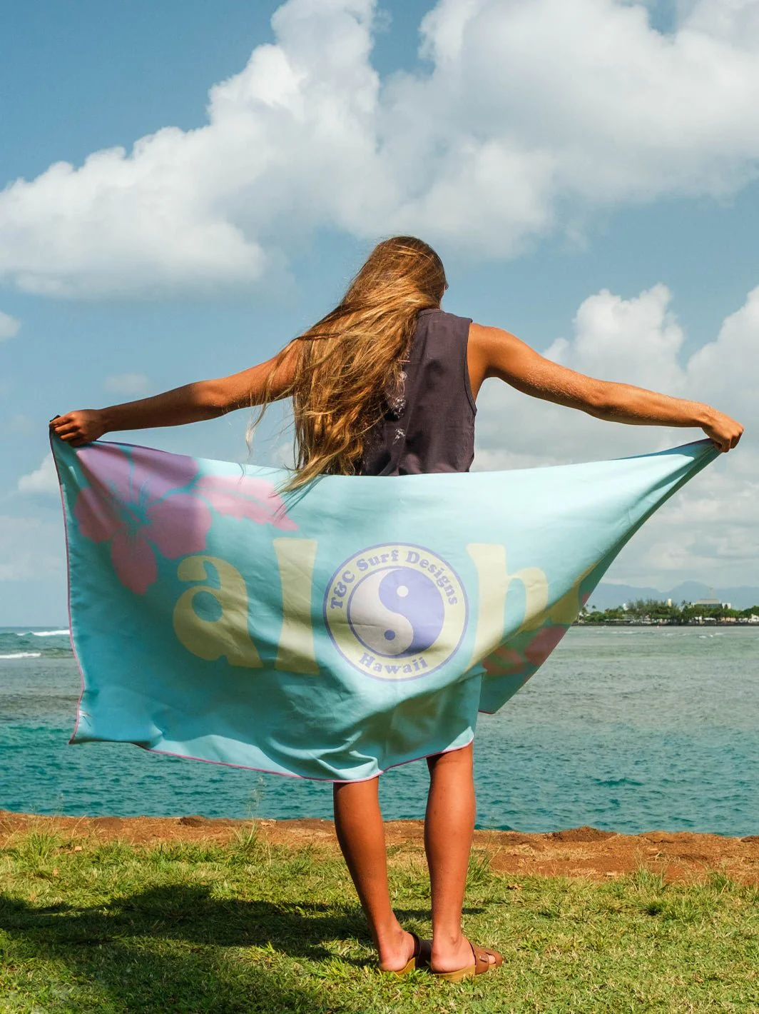 Hibiscus Band Microfiber Towel - Image 5