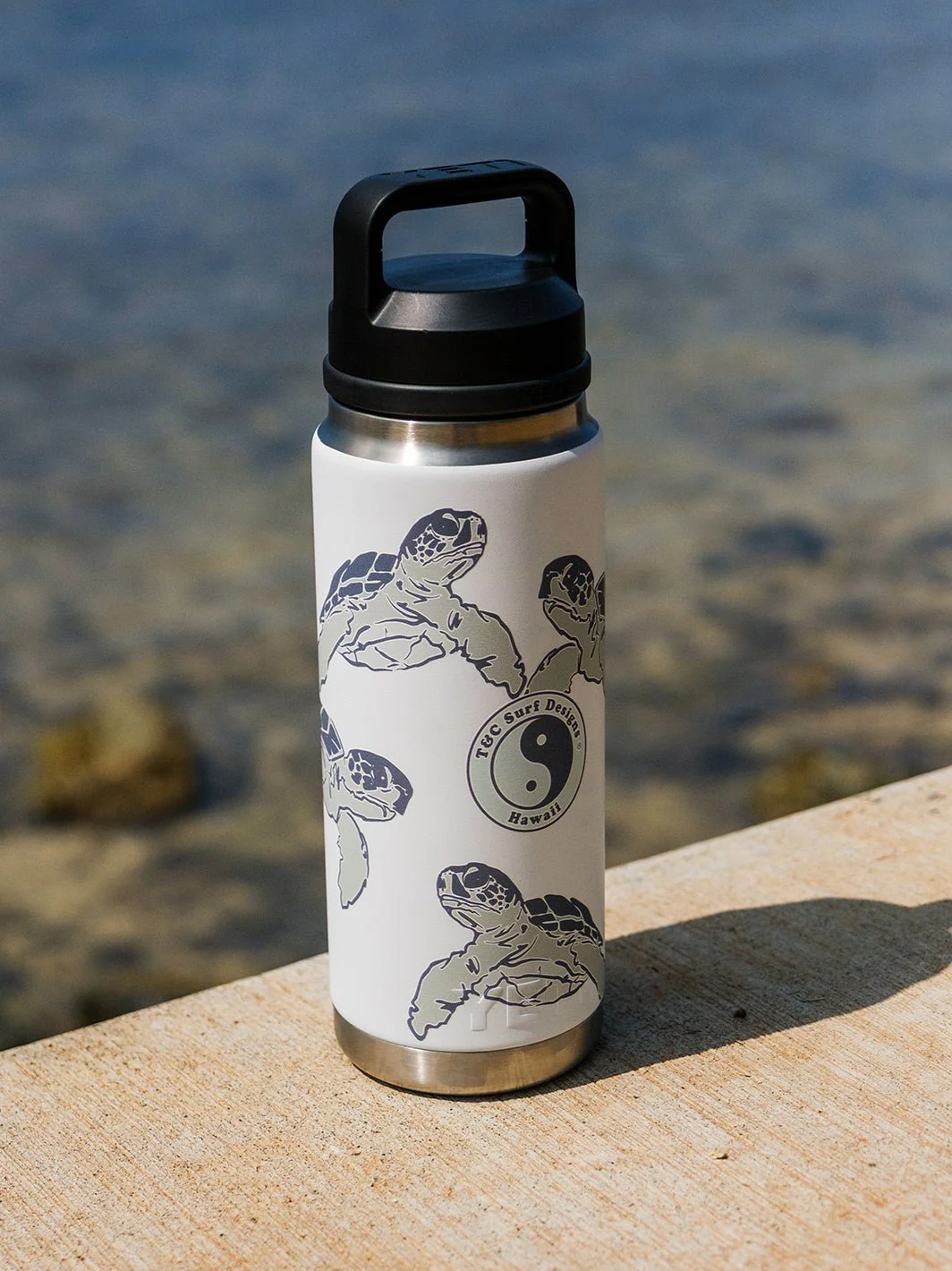 T&C Surf 26 oz Honu Palm Rambler Yeti Bottle with Chug Cap - Image 3