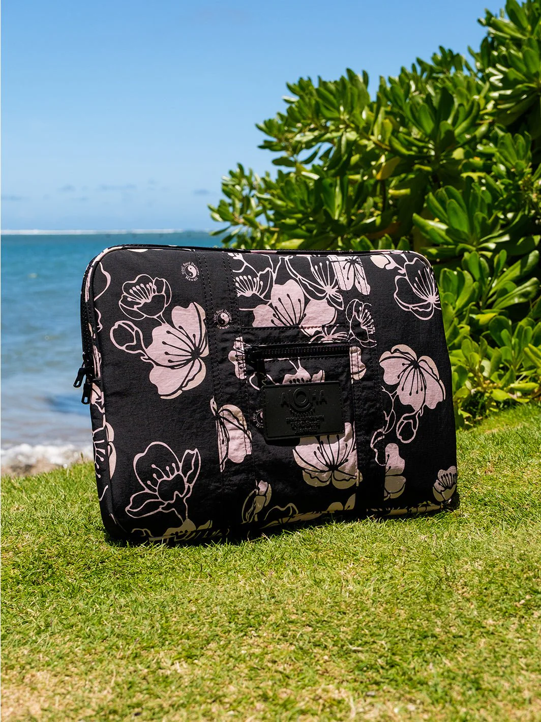 Aloha Collection Cherry Sakura Laptop Case - Image 5