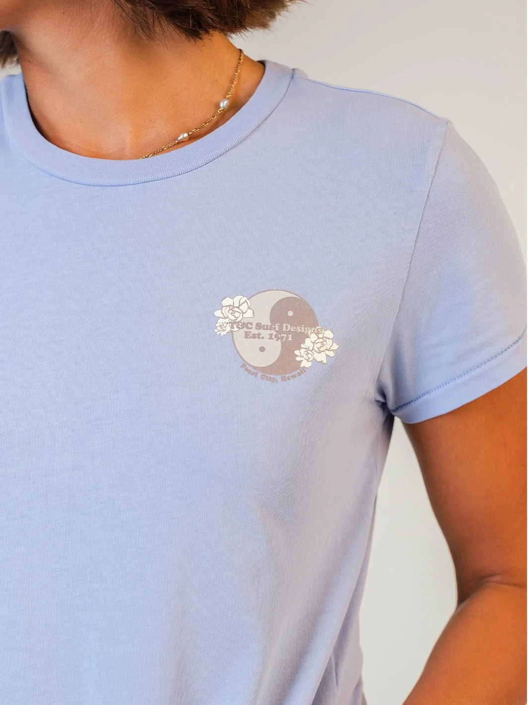 Pikake Pearl Tourist Tee - Image 3