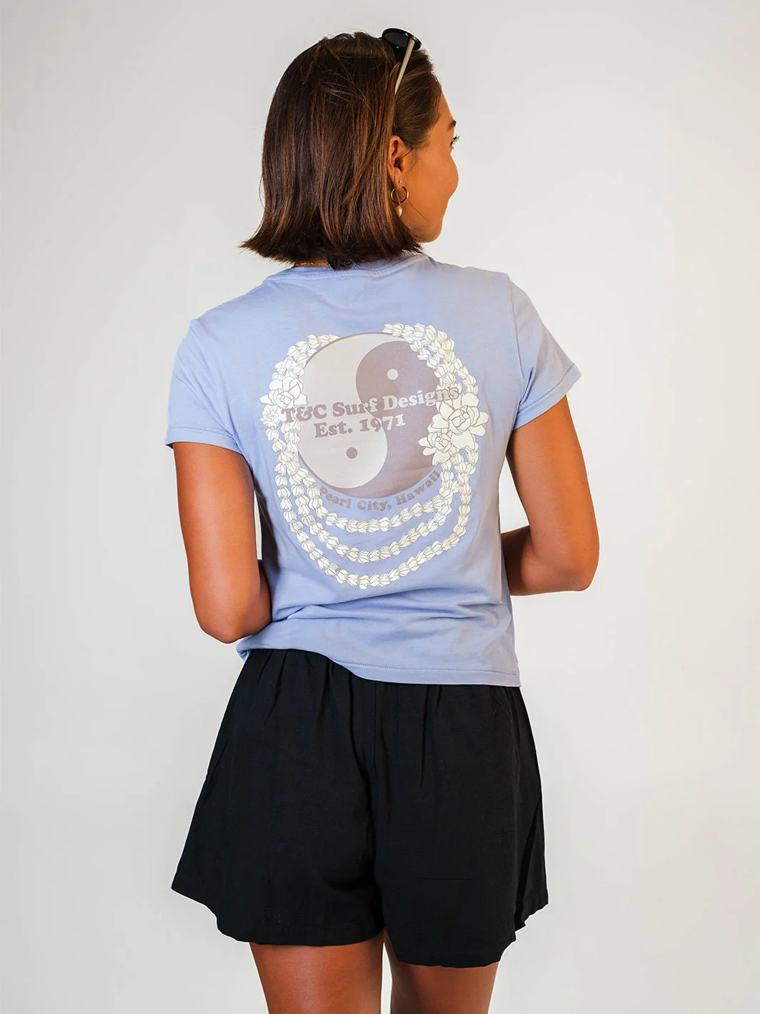 Pikake Pearl Tourist Tee - Image 4