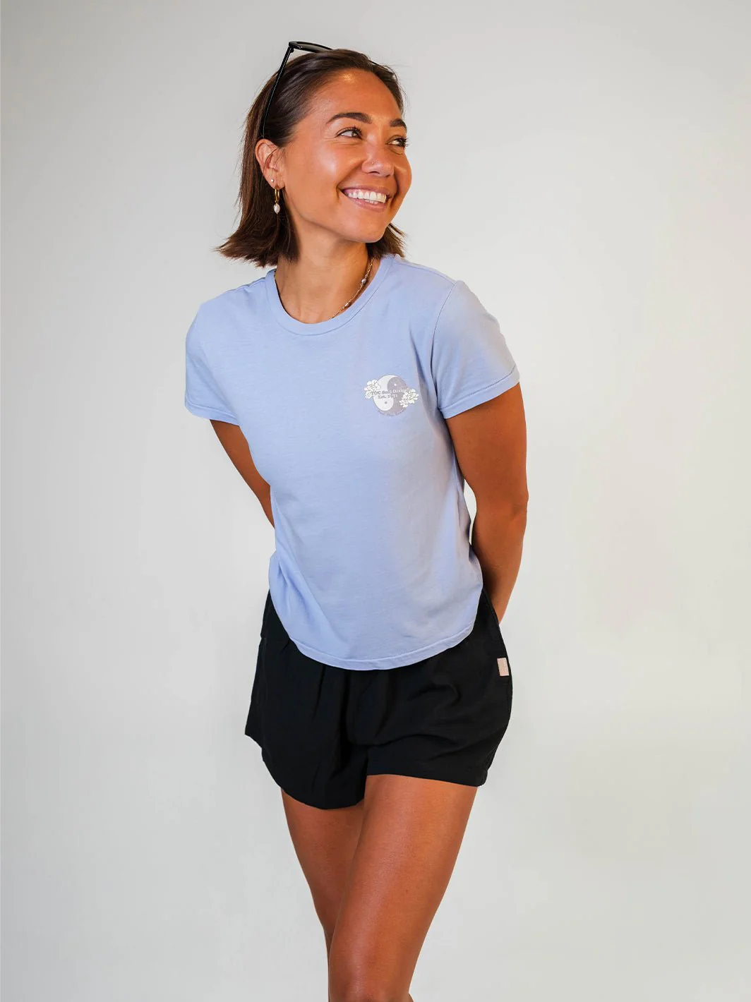 Pikake Pearl Tourist Tee - Image 6