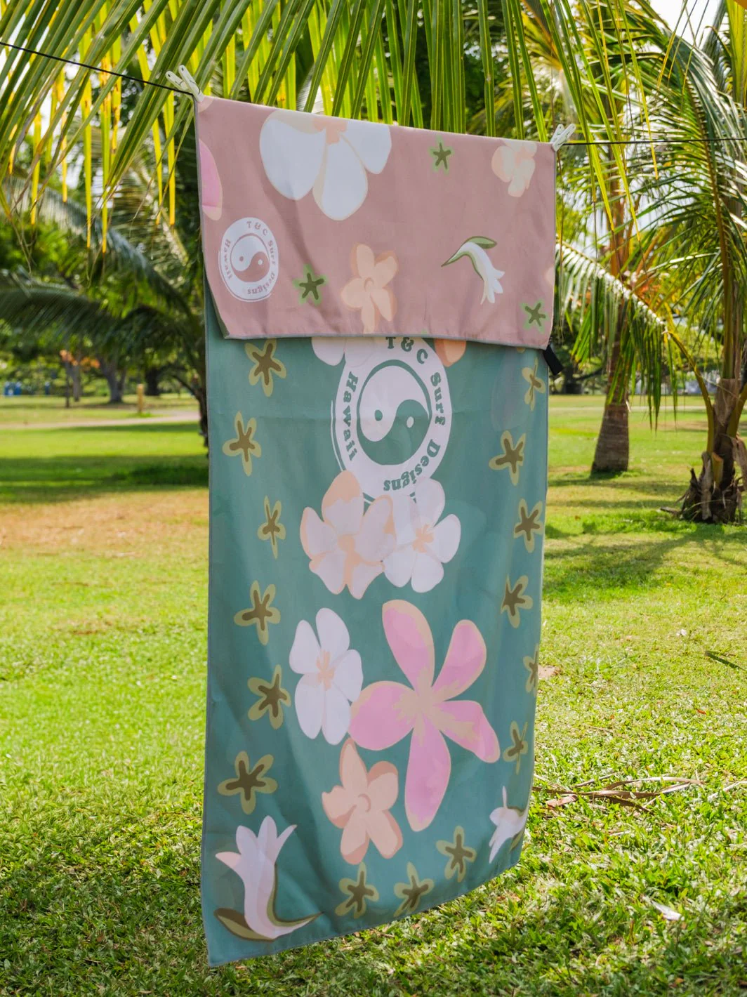 Puaonaona Frame Microfiber Towel