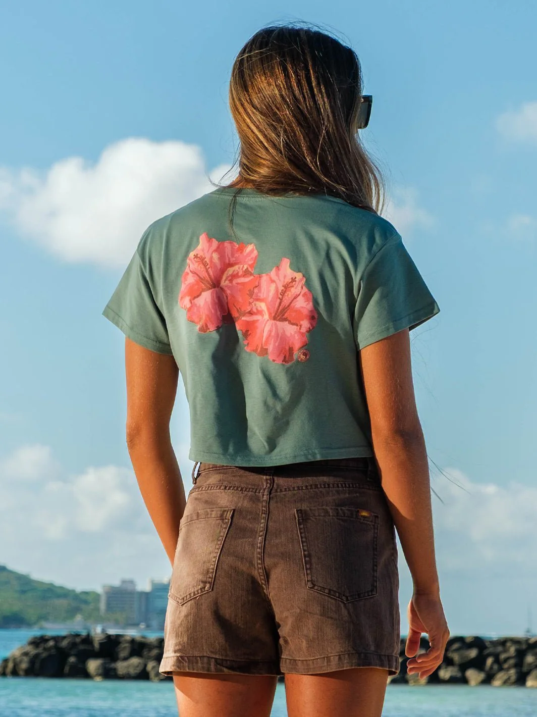 Watercolor Hibiscus Crop Tee - Image 3